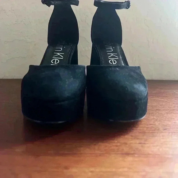 Calvin Klein Womens Sabin 2 Suede Platform Heels Leather Black Size 9.5 New - Picture 4 of 11